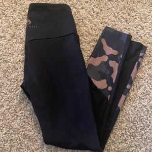 Ryderwear camo leg leggings size medium worn once